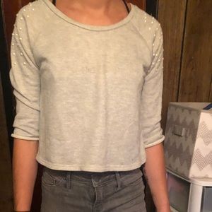 Pearl shoulder long sleeve shirt